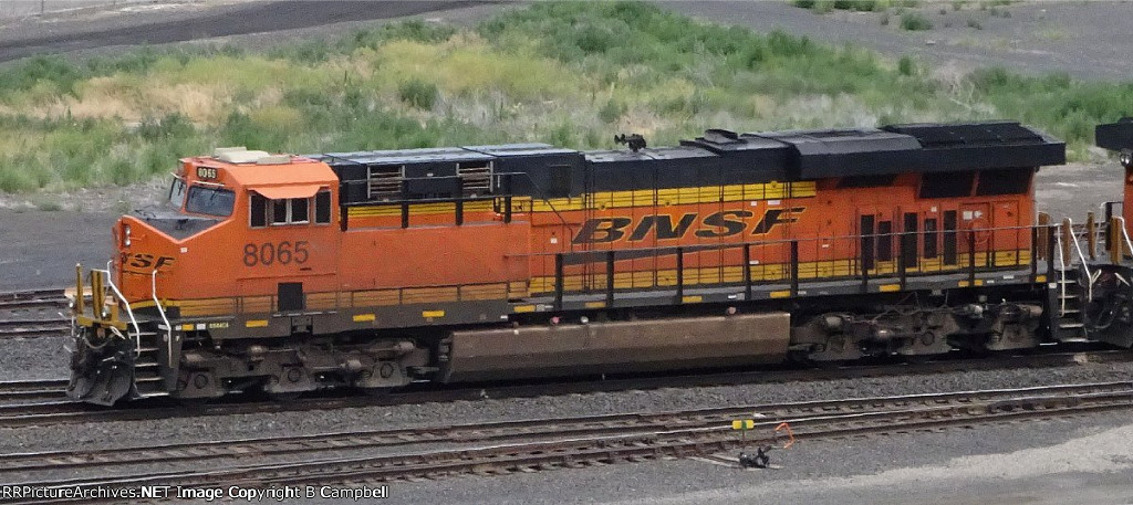 BNSF 8065